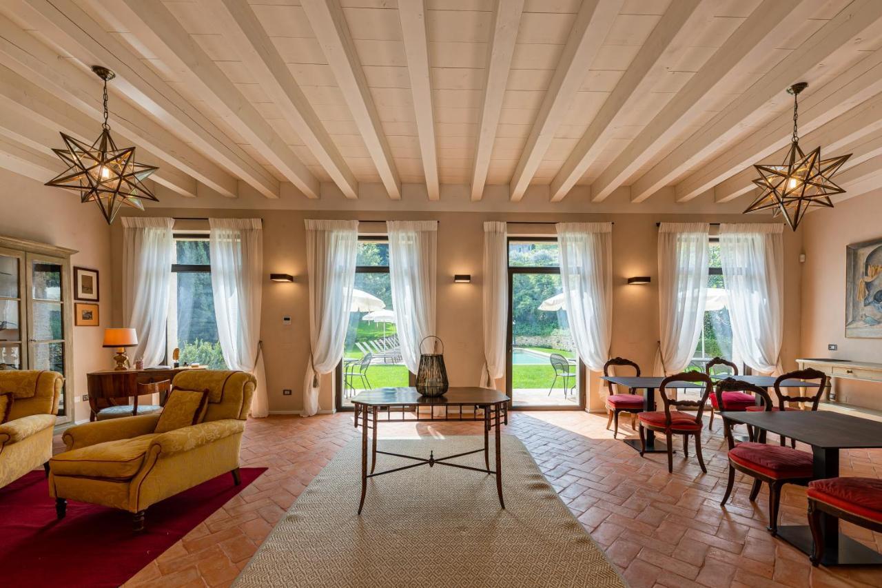 Relais Le Coste Hotel Lavagno Bagian luar foto