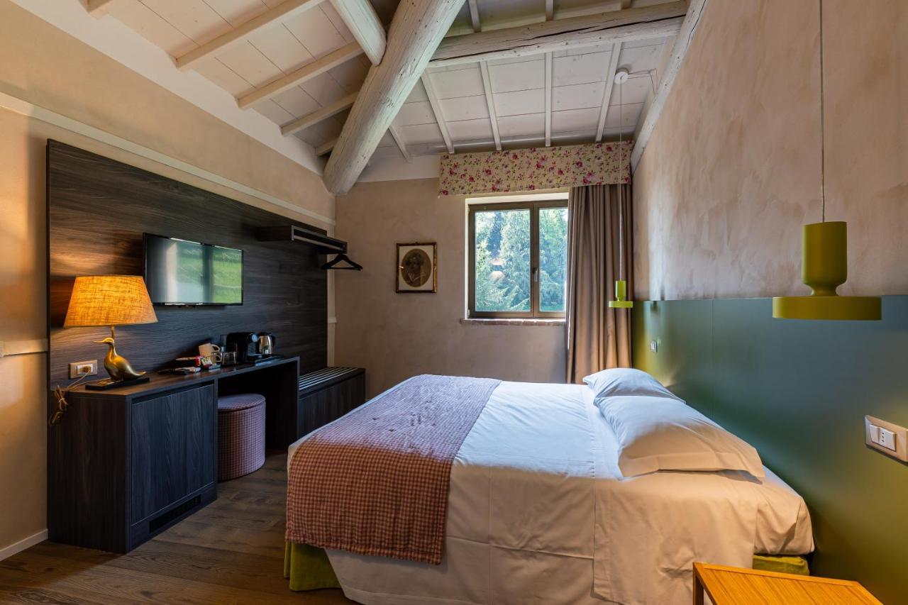 Relais Le Coste Hotel Lavagno Bagian luar foto