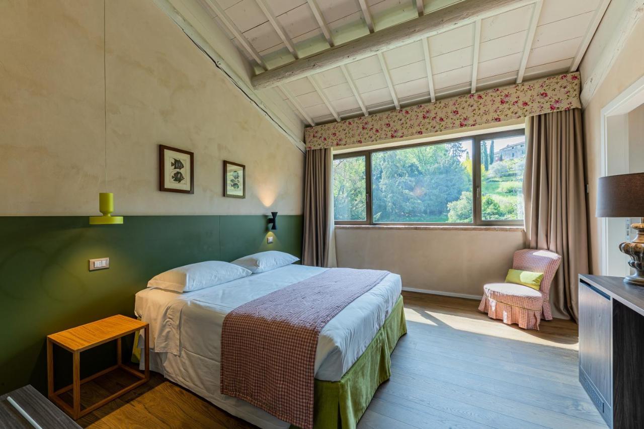 Relais Le Coste Hotel Lavagno Bagian luar foto
