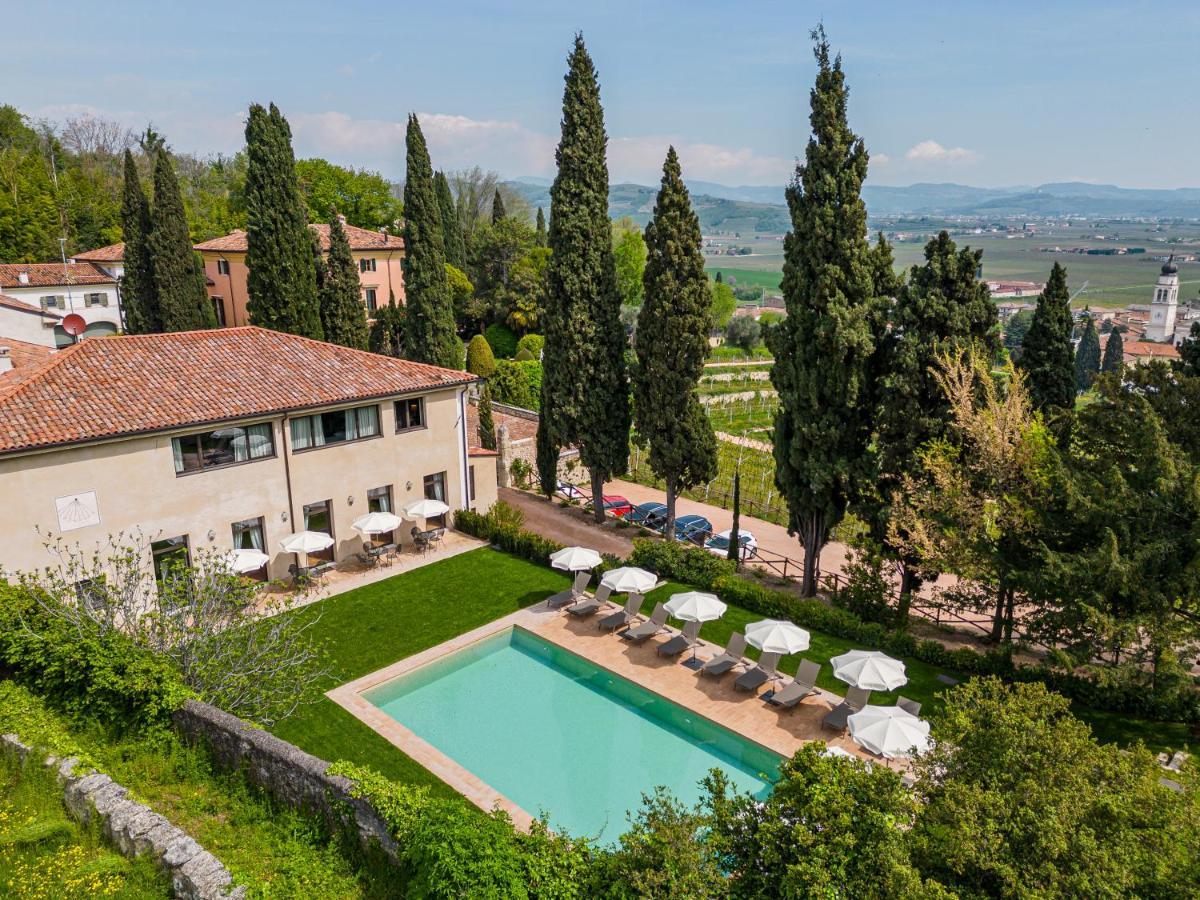 Relais Le Coste Hotel Lavagno Bagian luar foto